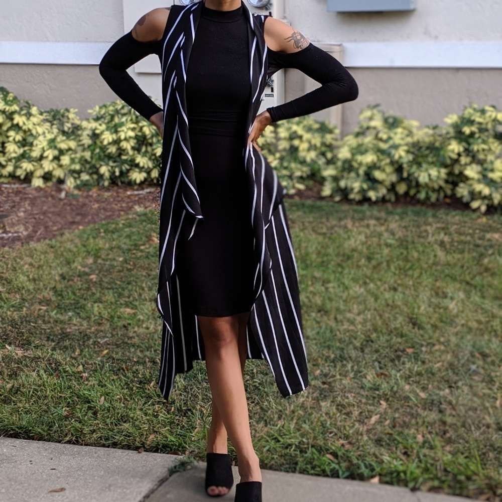Black & White Sleeveless Cardigan